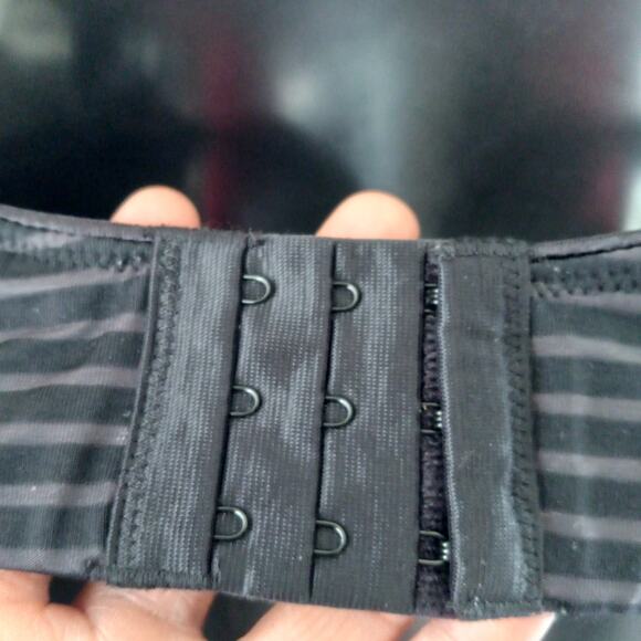 Barely Breezies 38D Black Soft Cup Underwire Bra Adjustable Straps Basics - Picture 4 of 6